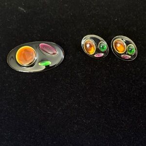 1980’s Vintage Black Enamel Cabochon Brooch and Earring Set